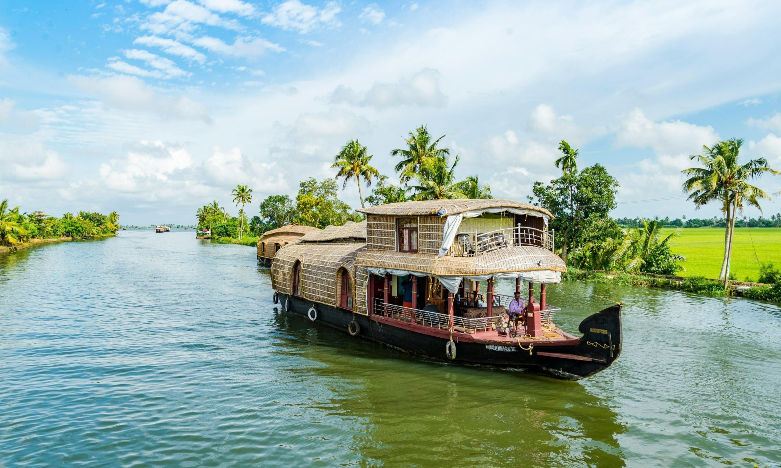 Cochin- Munnar- Thekkady - Varkala -Alleppey Tour Package Tour Package